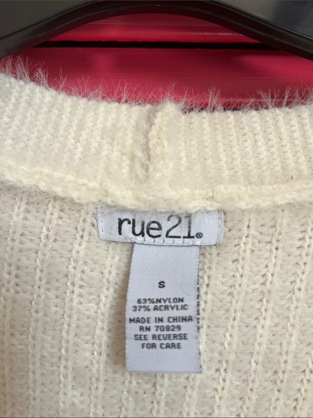 Super soft cardigan sweater with crystal heart shaped buttons - Picture 6 of 15